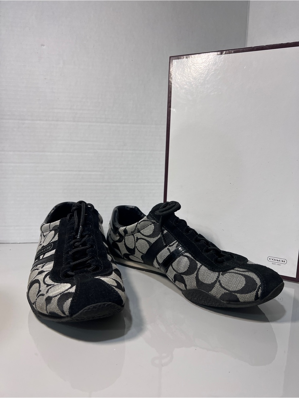 Coach Katelyn Signature C Sneakers Women’s 9 Black White Style 0300 w/ Box